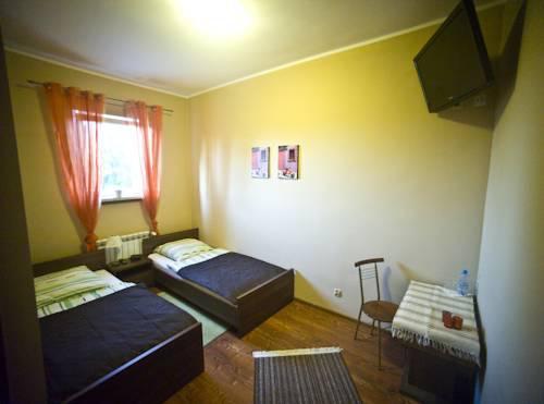 Ranczo Daniela Hostel Pobiedziska Bagian luar foto